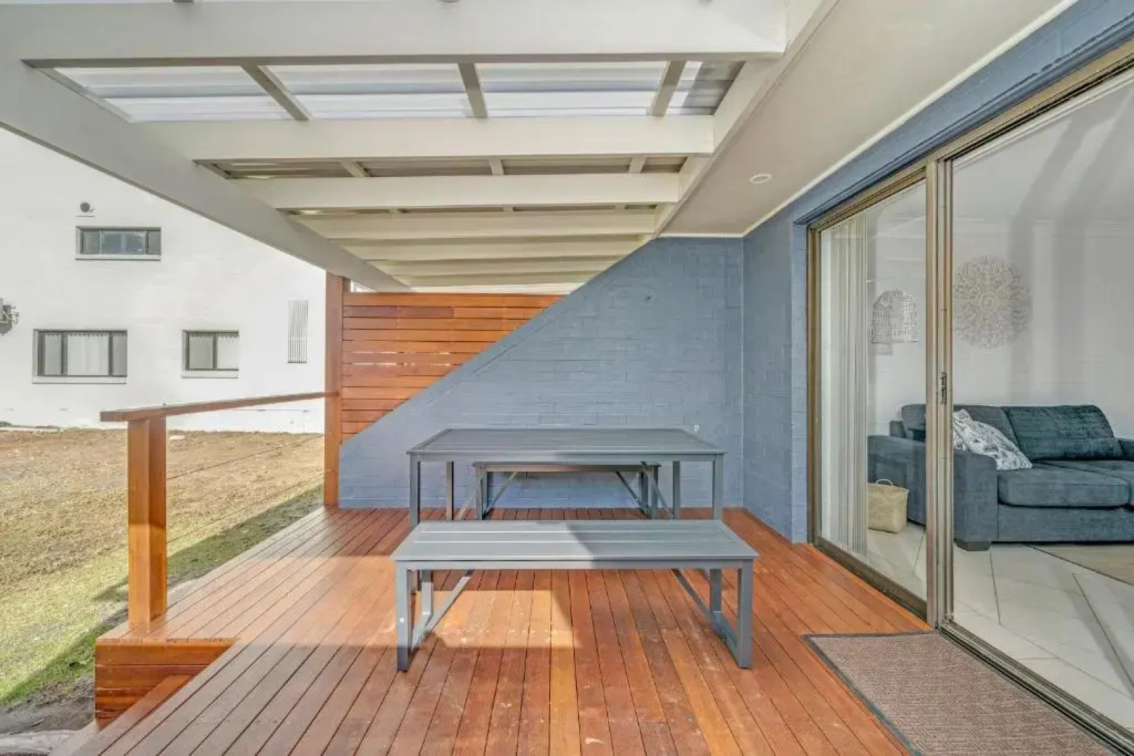 Husky 56 Deluxe Beachfront Villa's