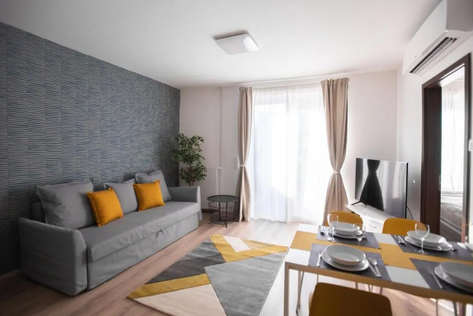 Elisabeth Downtown Apartments by FirstHost