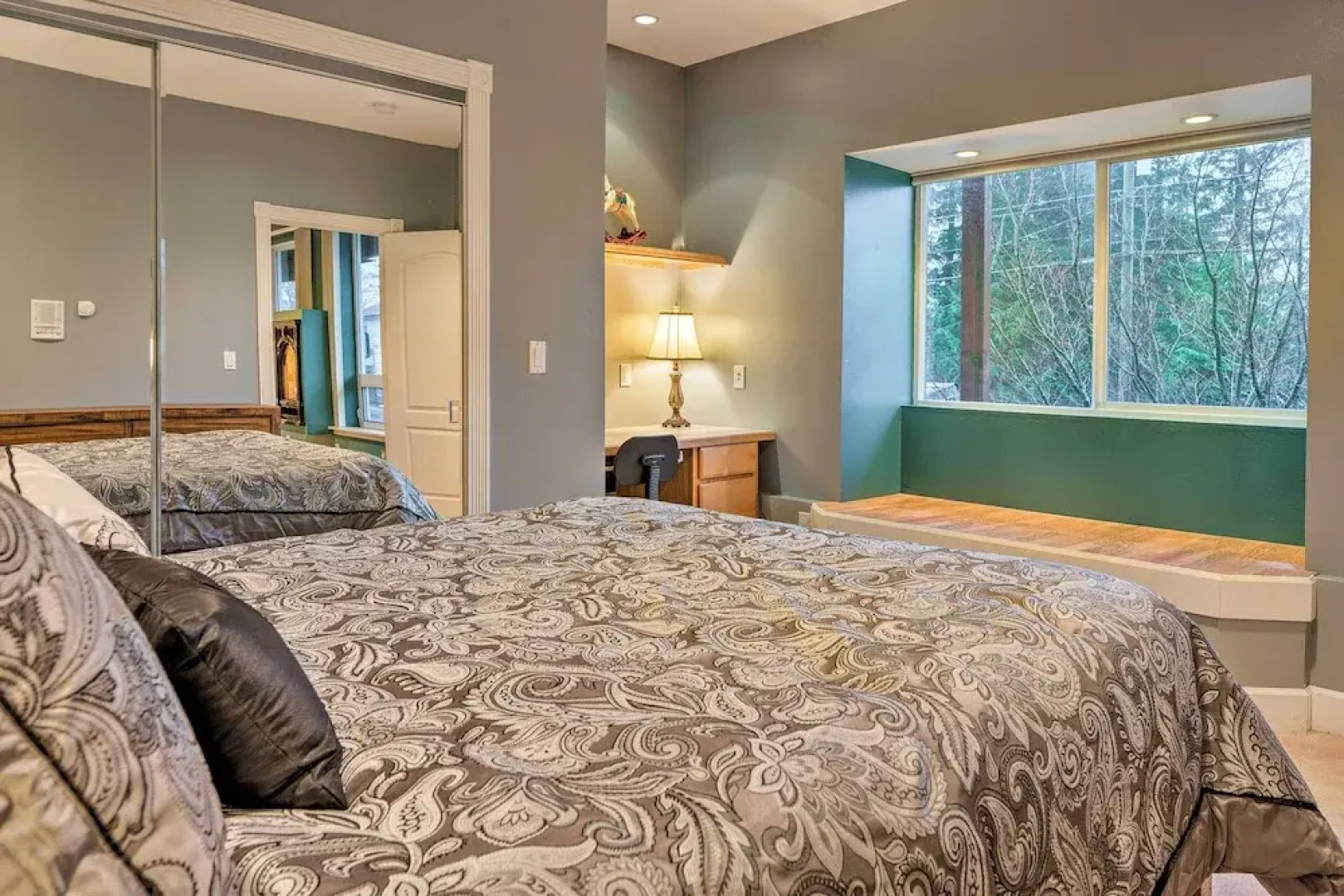 Ketchikan Home: Bay Views, 1/2 Mi to Hiking Trails