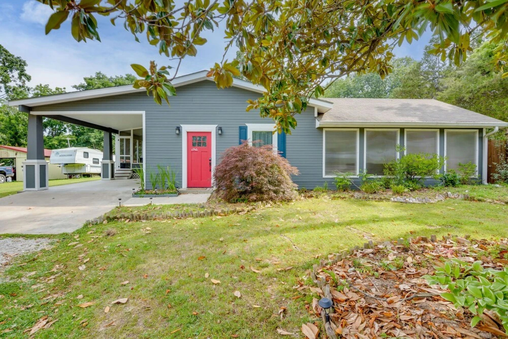 Rogers Vacation Rental ~ 7 Mi to Downtown