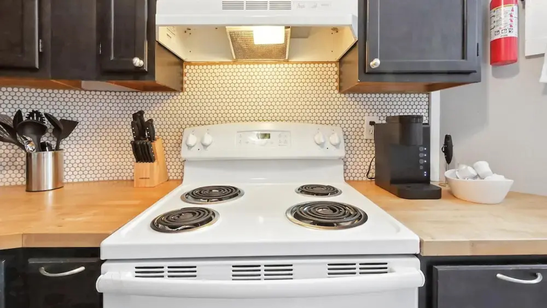 Charming Cabin W/ Scenic Views Near Uc Health 2 Bedroom Cabin