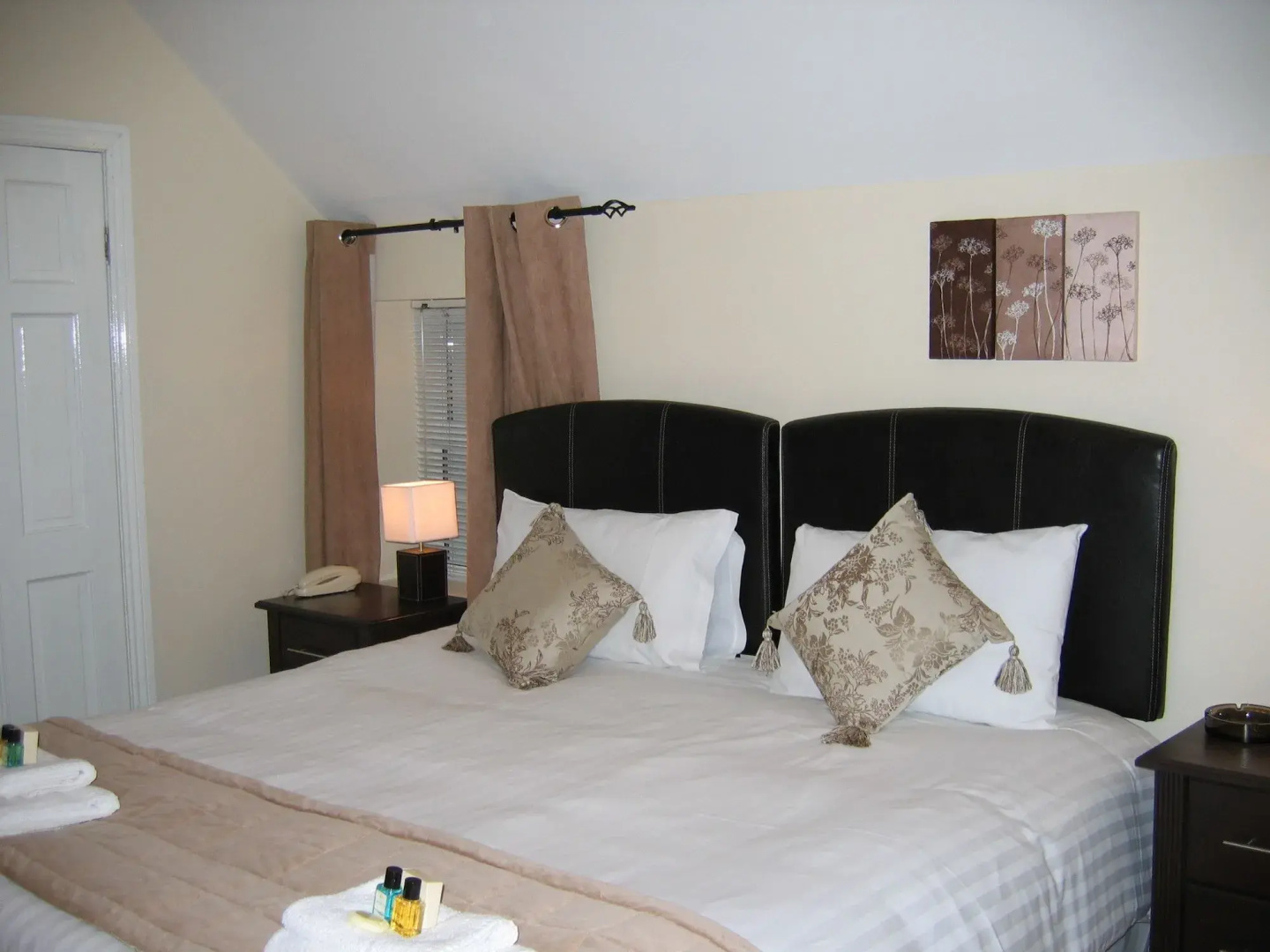 Russell Court Hotel