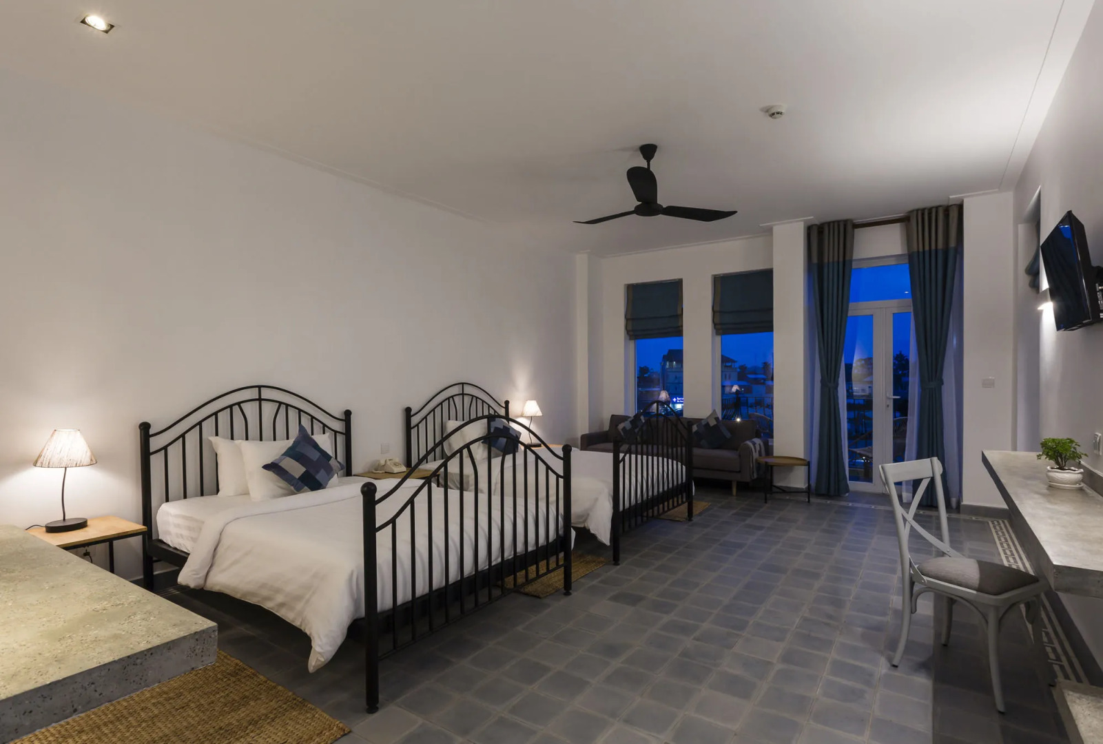 Boutique Kampot Hotel