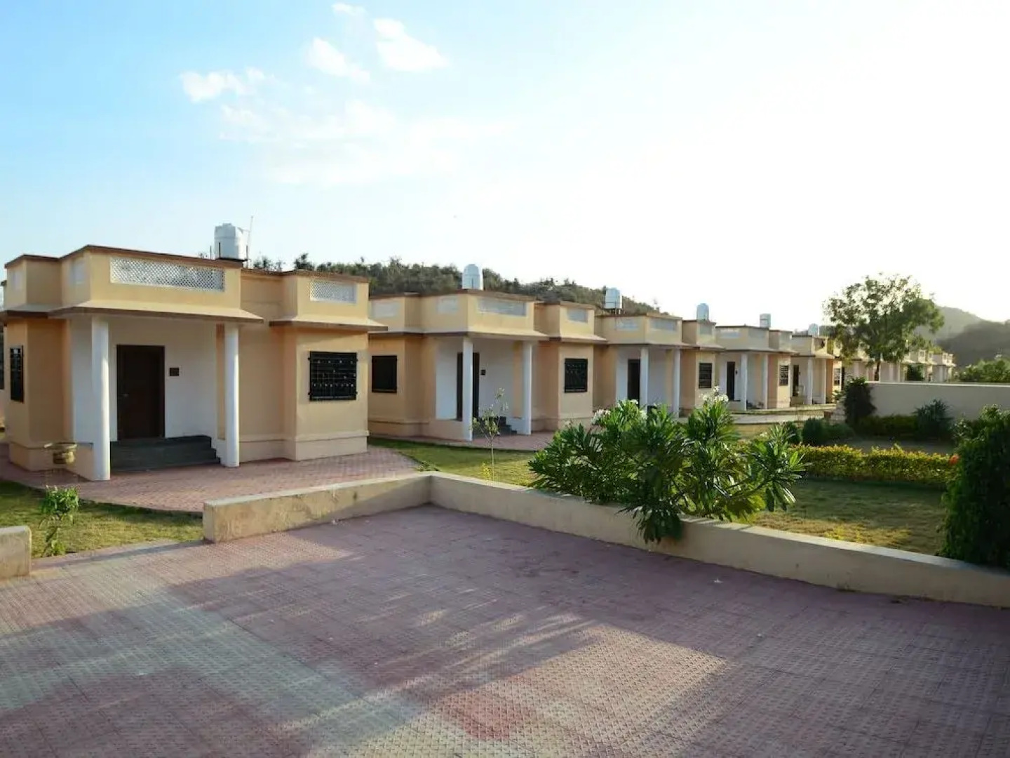 Oyo 35577 Nakoda Dham Green Valley Resort