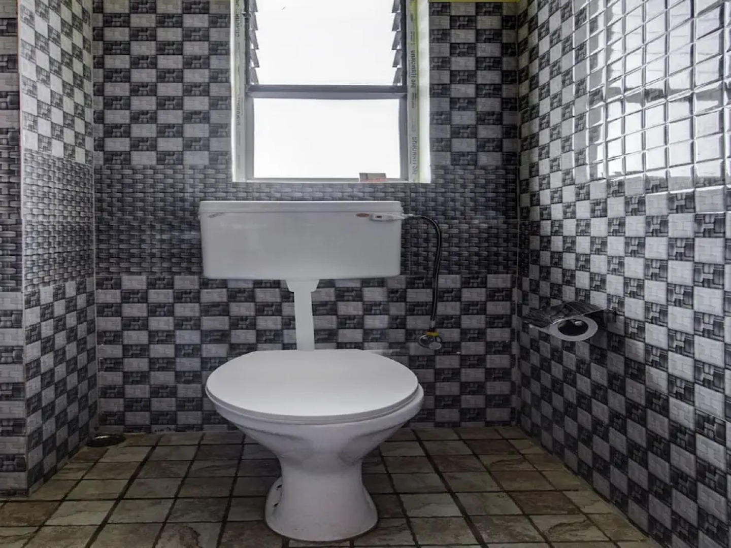 OYO 11935 White Cloud Guest House