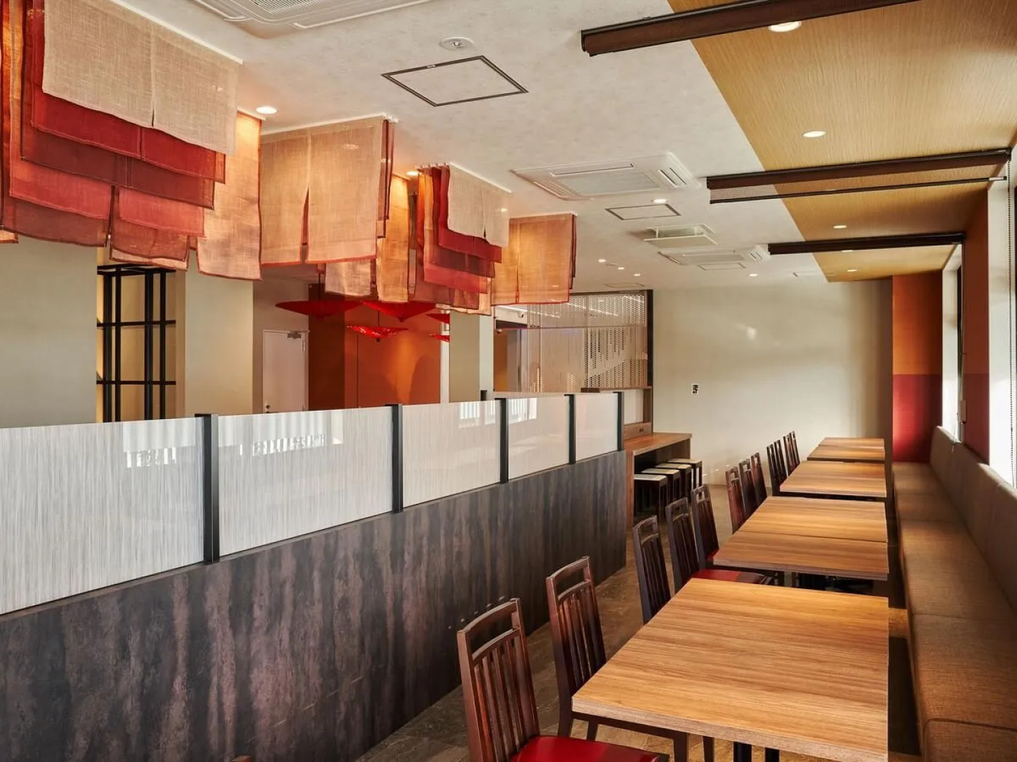 Henna Hotel Komatsu Ekimae