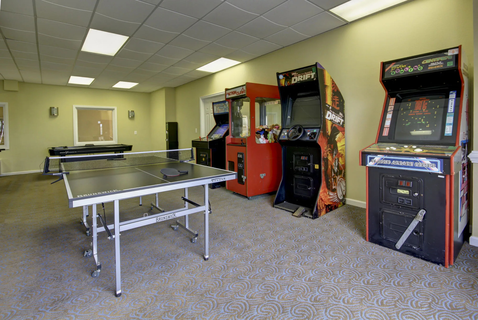 Coastal Palms Inn & Suites