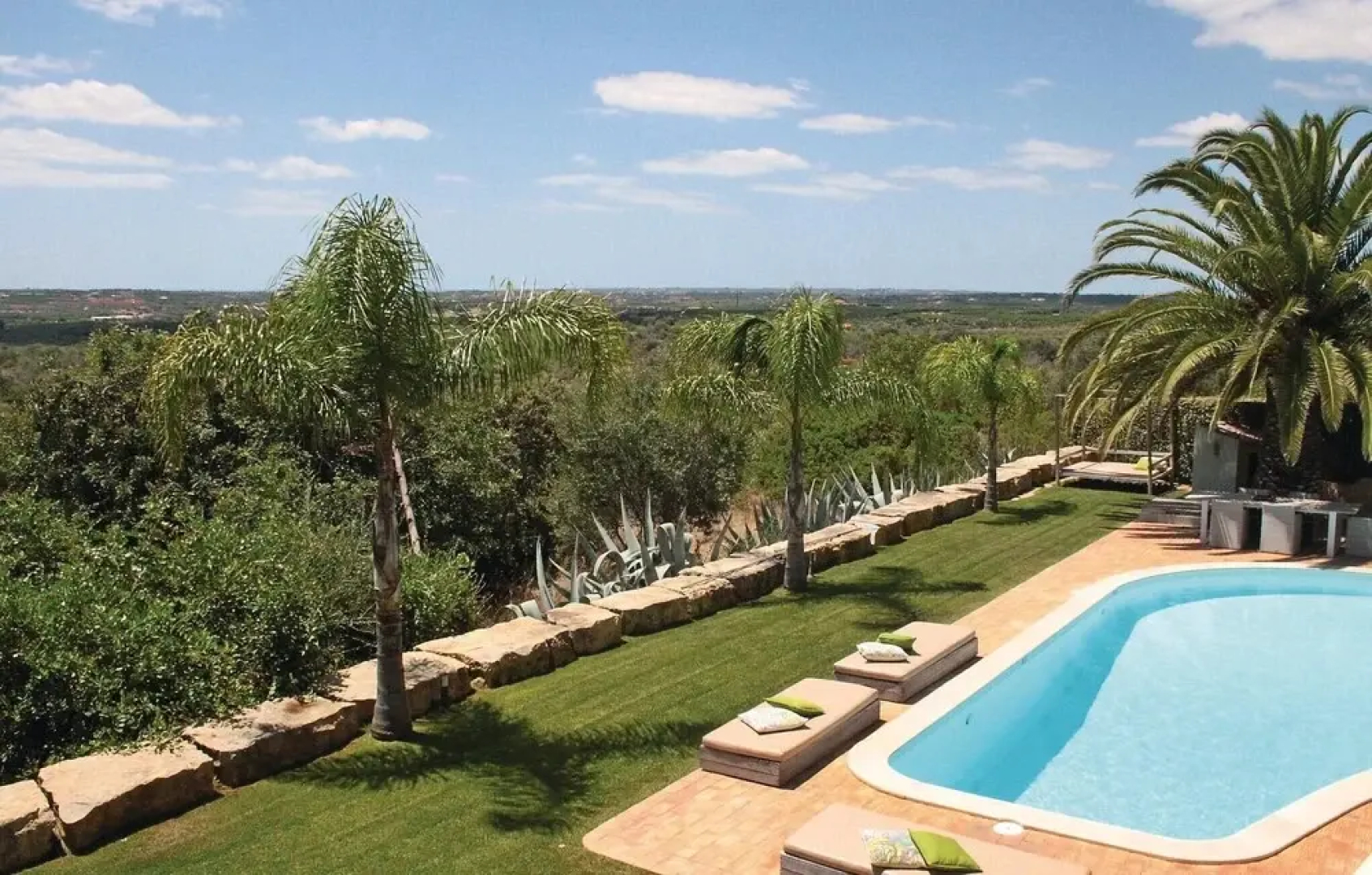 Stunning Home in Silves With Wifi and 4 Bedrooms