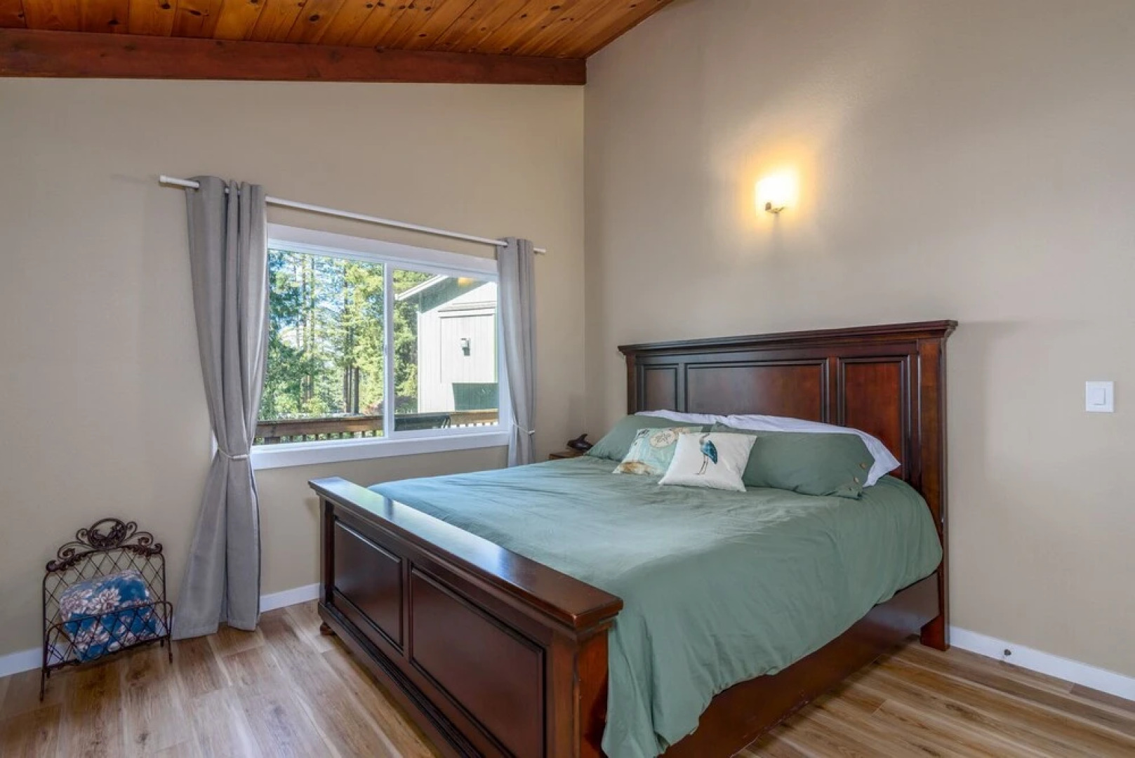 Searenity by the Sea