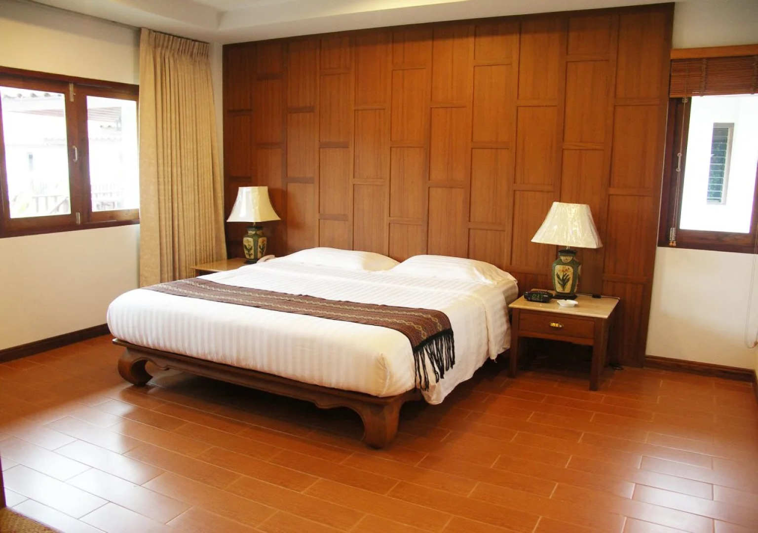 Sailom Resort Bangsaphan