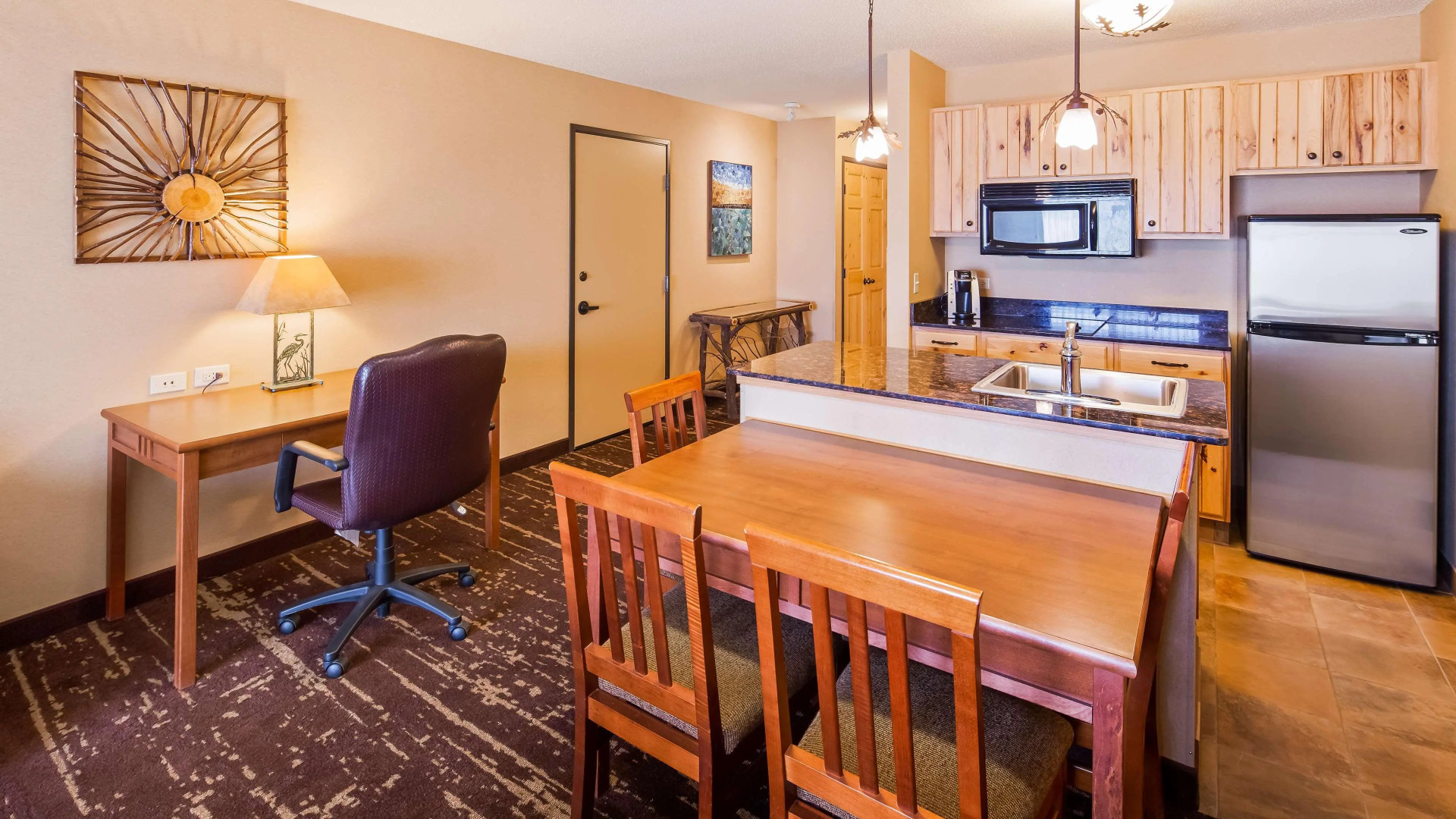 Best Western Premier The Lodge on Lake Detroit