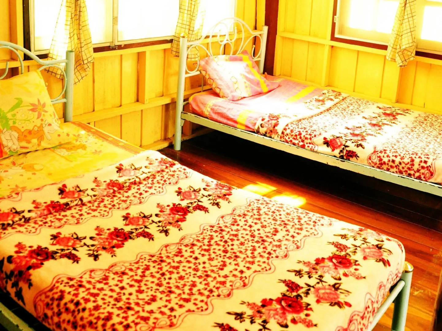 Kaengkrachan Riverside Resort And Camping