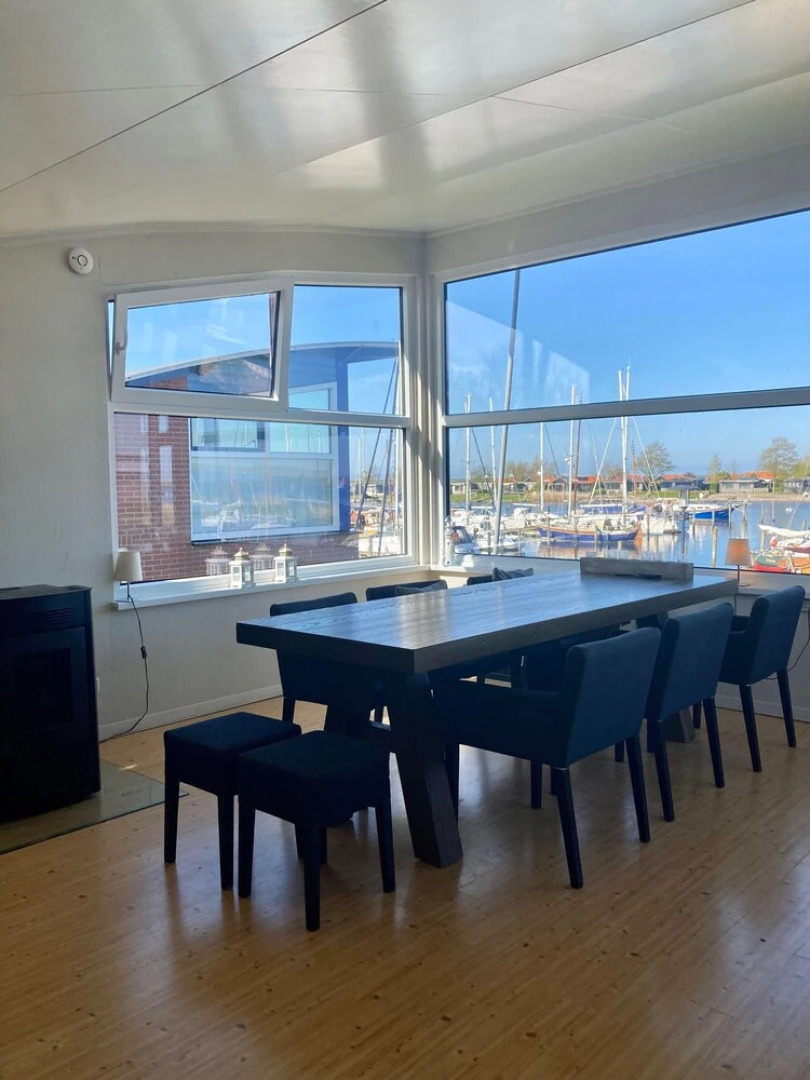 6 Pers Harbor House Nirvana on the Marina With Lake View and Sauna