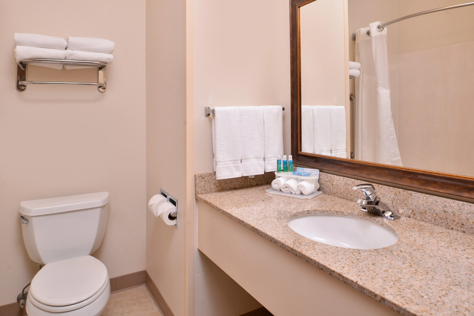 Holiday Inn Express & Suites Sioux Falls At Empire Mall by IHG