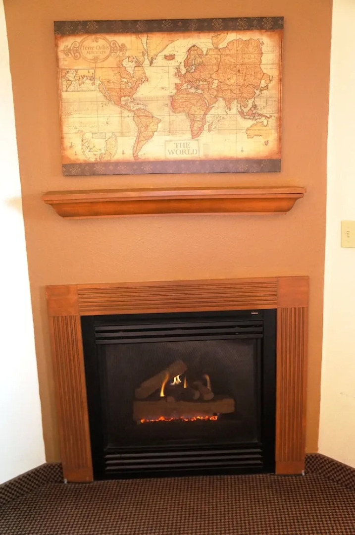 AmericInn Two Harbors