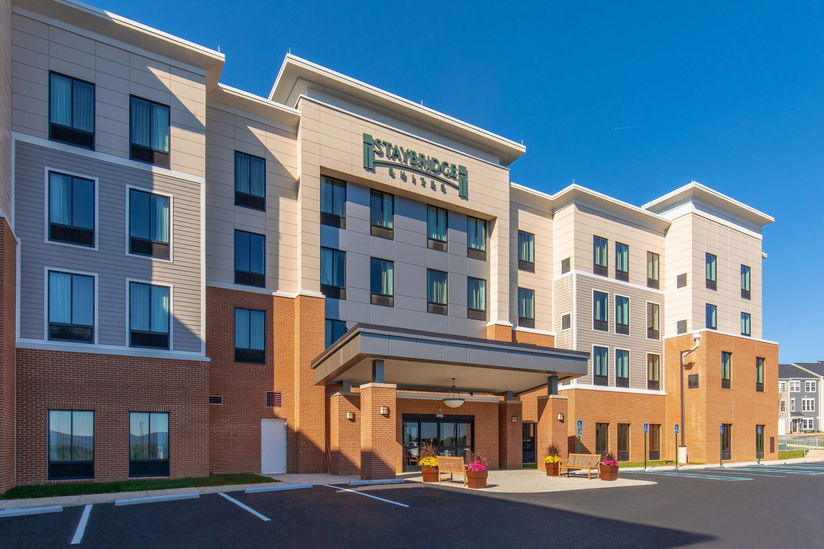 Staybridge Suite Charlottesville Airport