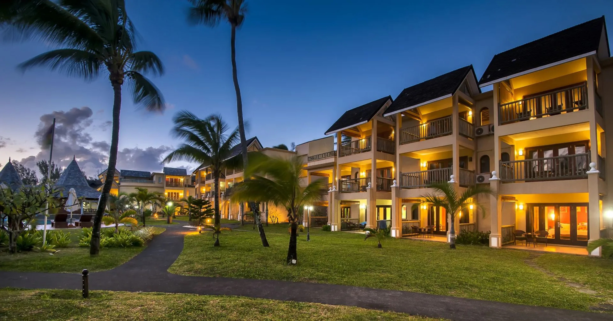 Jalsa Beach Hotel & Spa