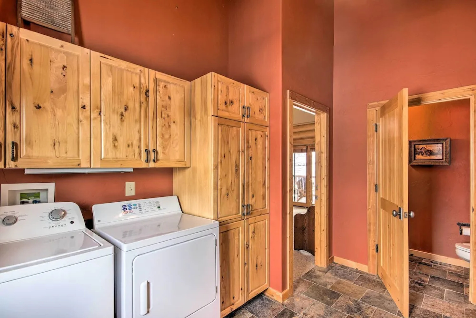 Rustic Livingston Home w/ Deck + Mtn Views!