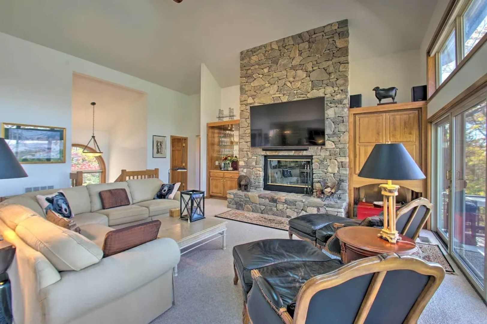 Wintergreen Resort Retreat: Ski, Hike, Golf!