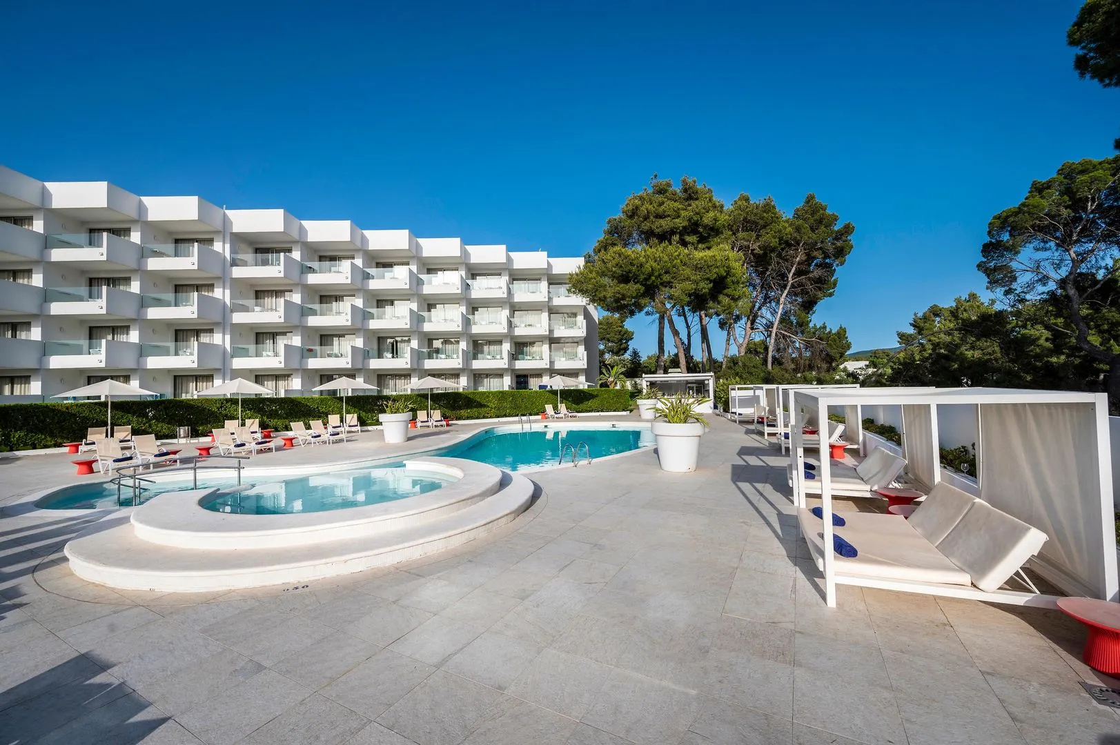 Отель THB Naeco Ibiza - Adults Only