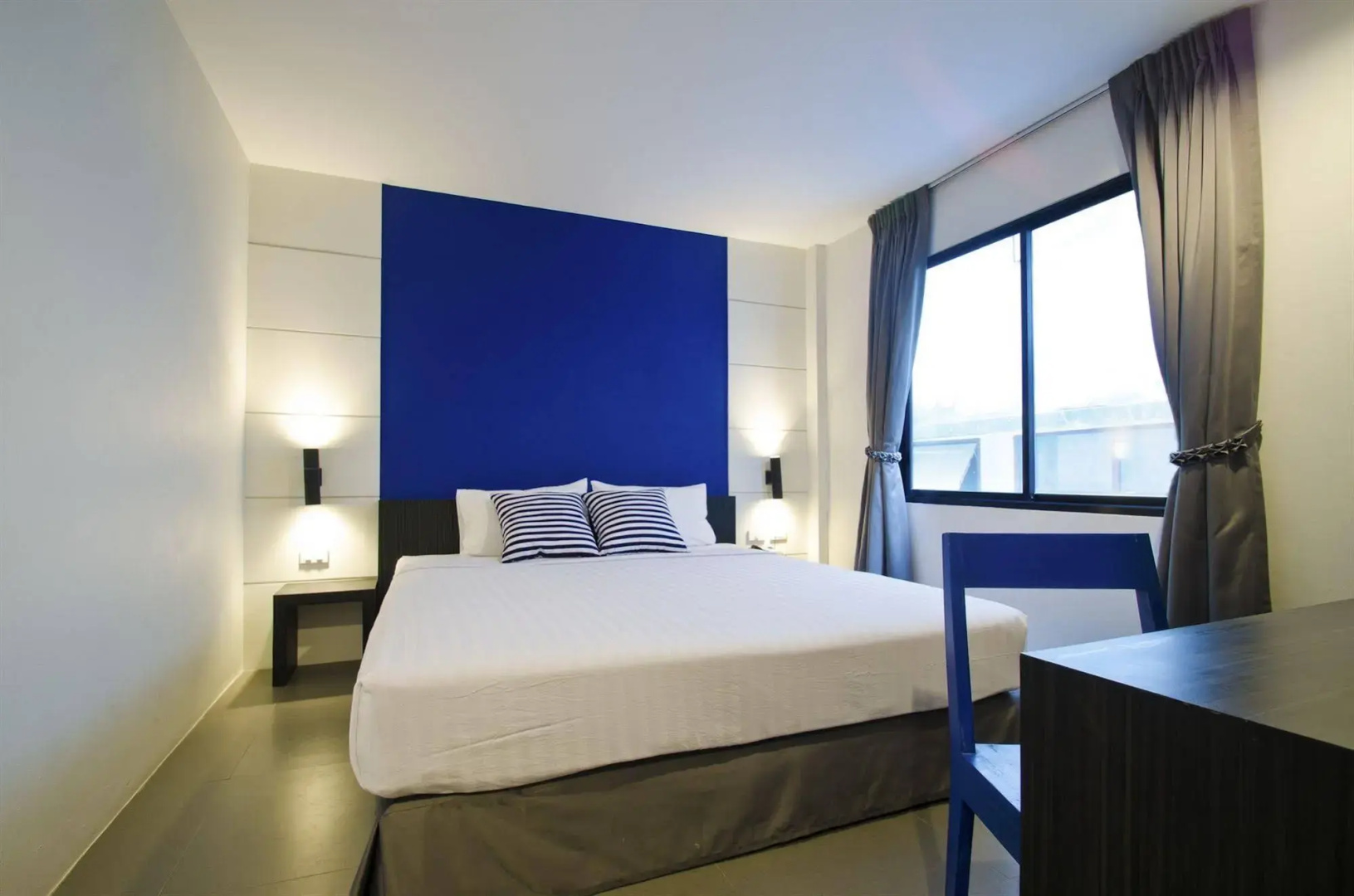 DI Place Hotel