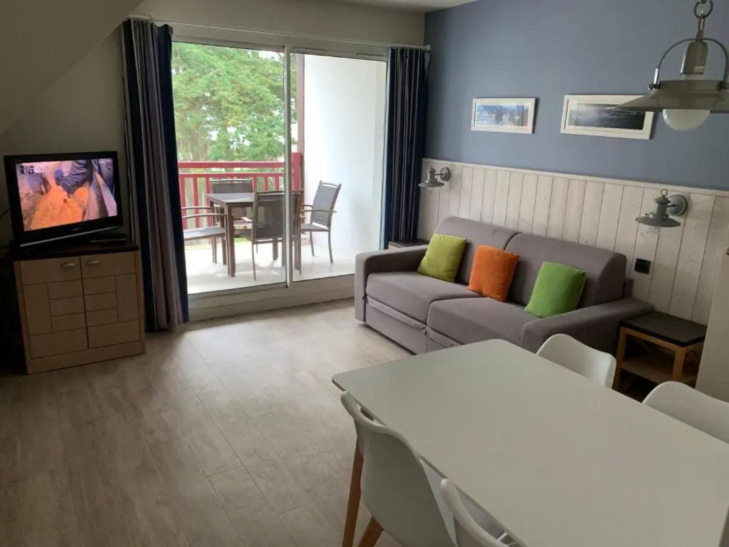 Appartement dans résidence de standing avec terrasse et vue mer