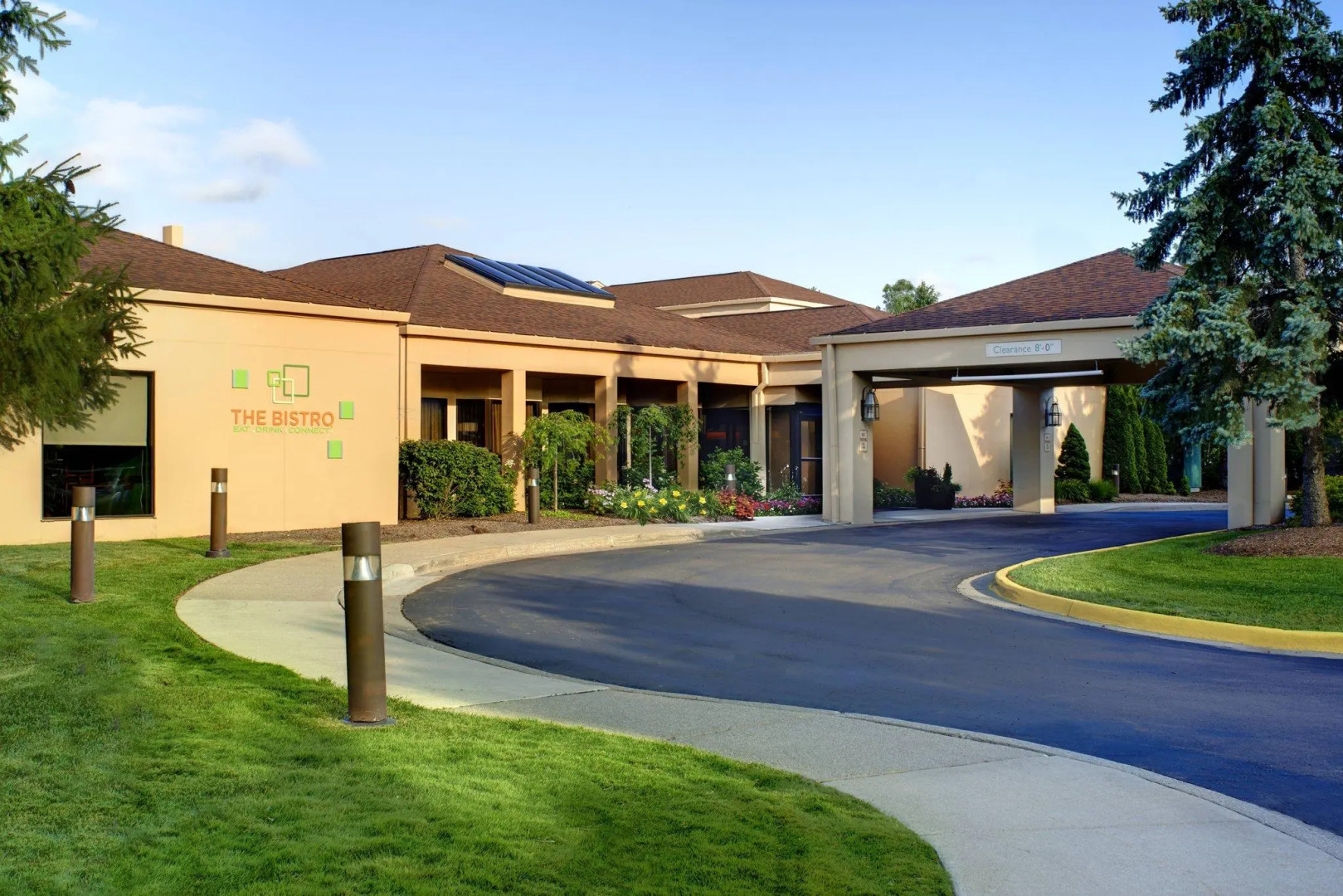 Courtyard by Marriott Detroit Warren