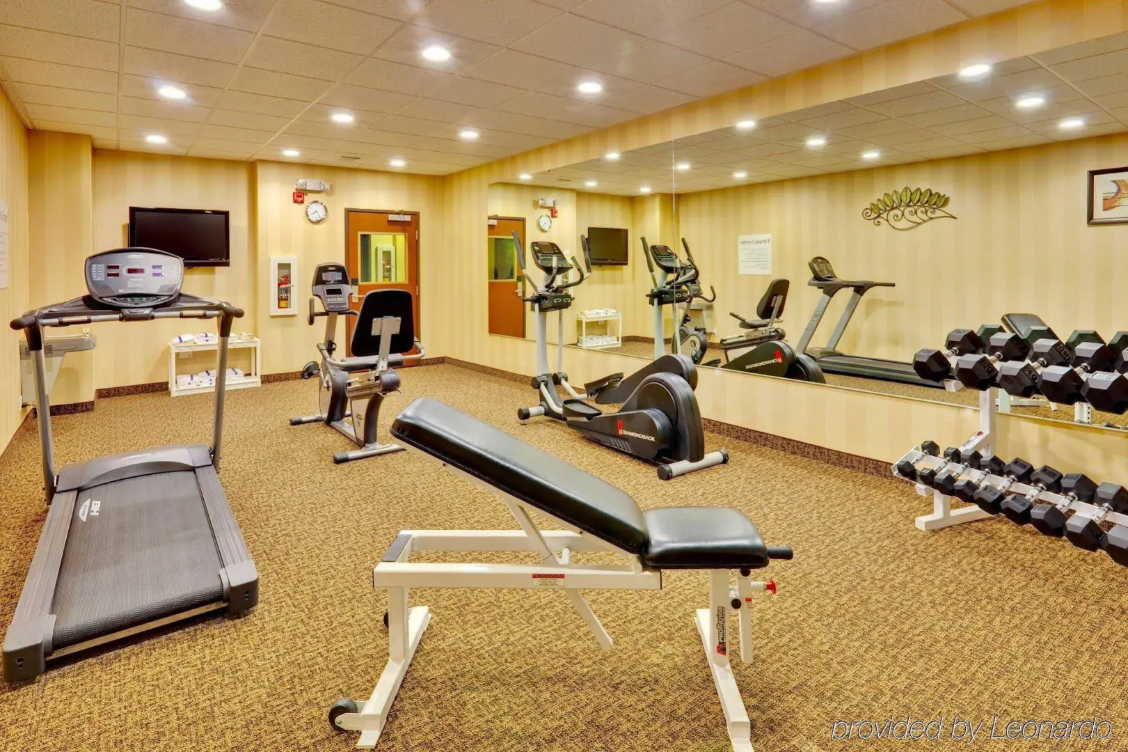 Holiday Inn Express Hotel & Suites BYRAM by IHG