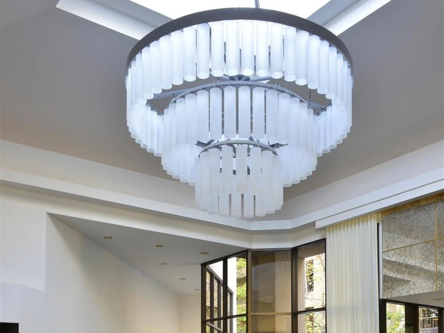 Avenue of the Arts Costa Mesa, a Tribute Portfolio Hotel