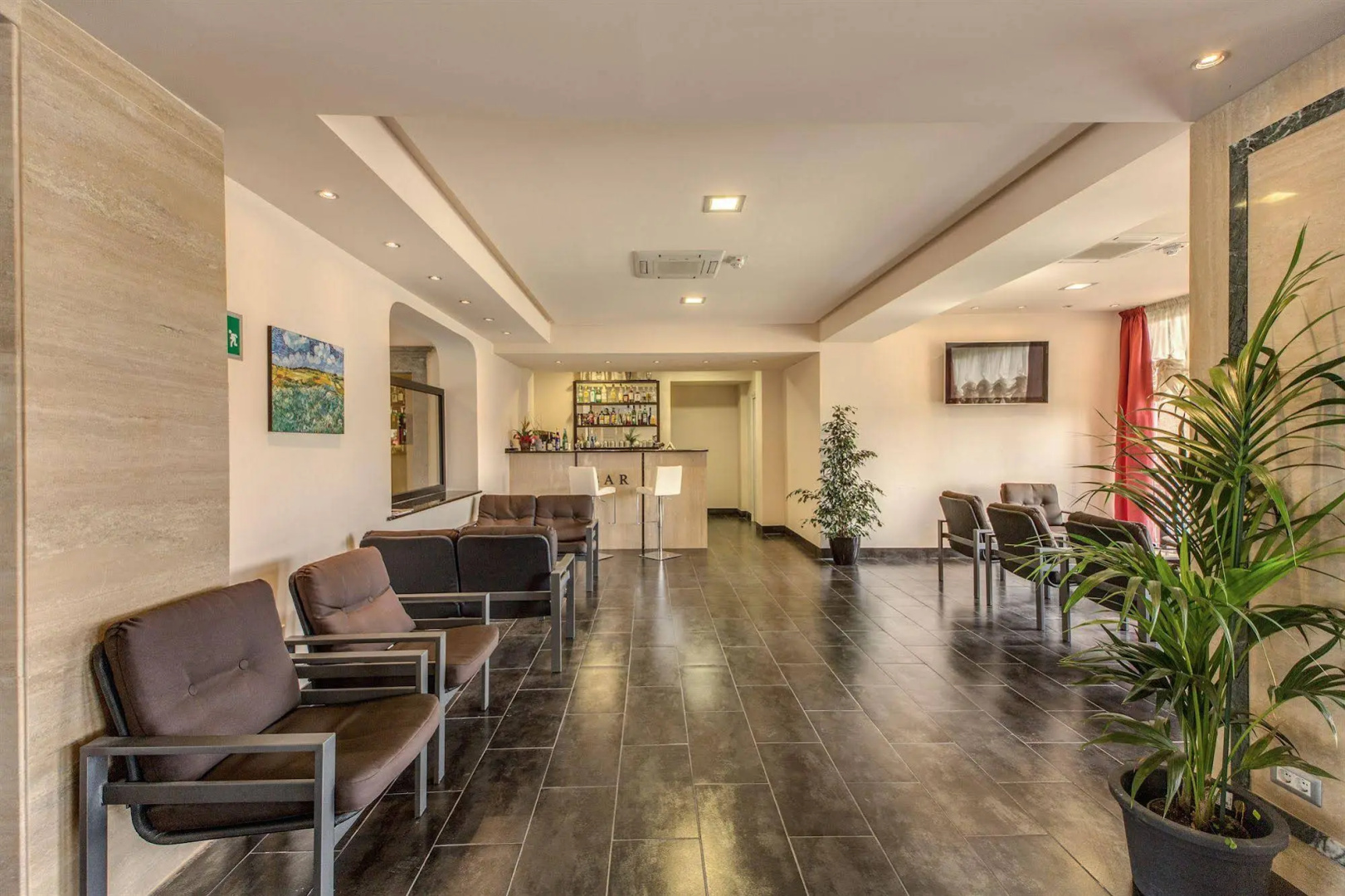 Regal Park Hotel