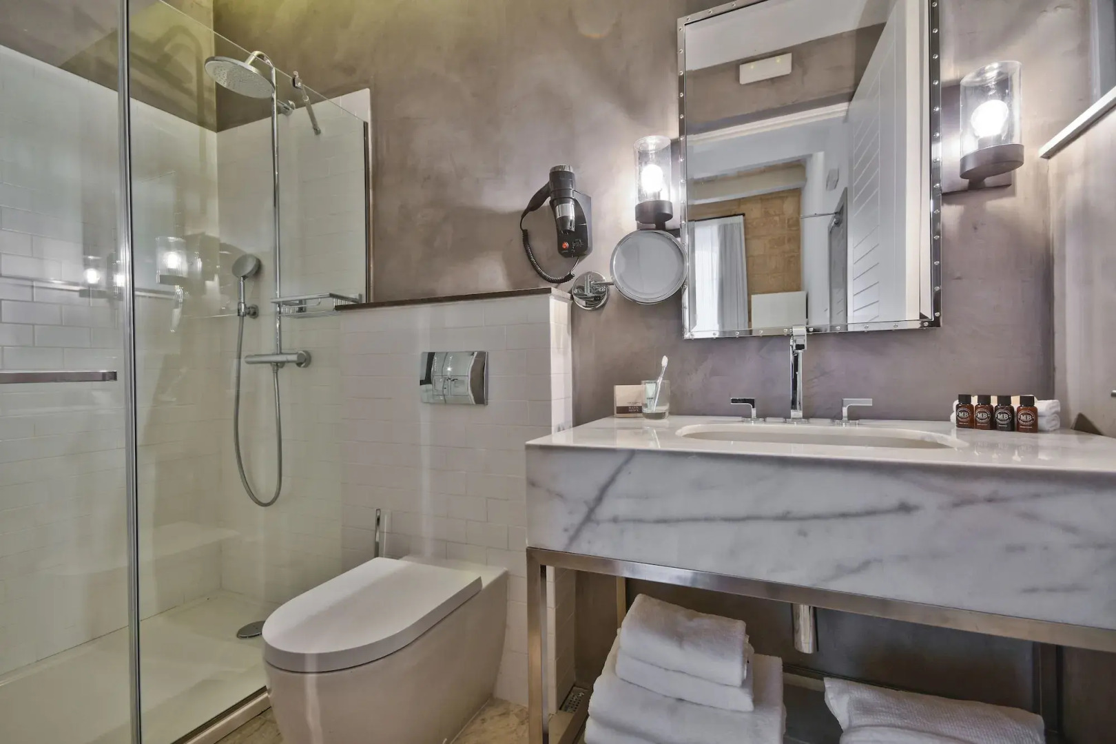 66 Saint Pauls & Spa