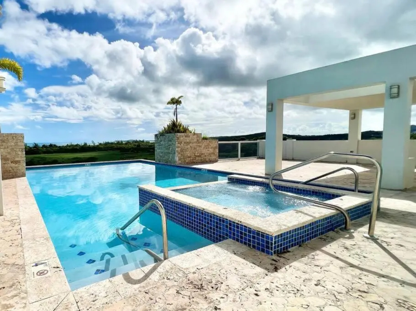 Horizon View Apartment