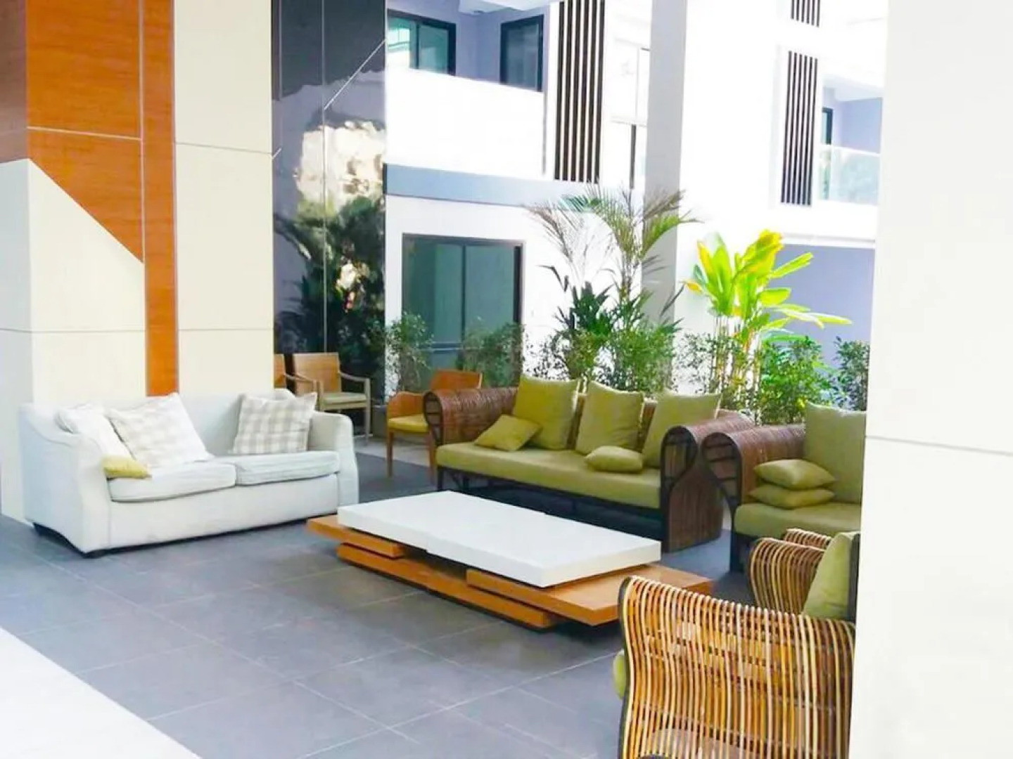 Tropical Garden Pratumnak