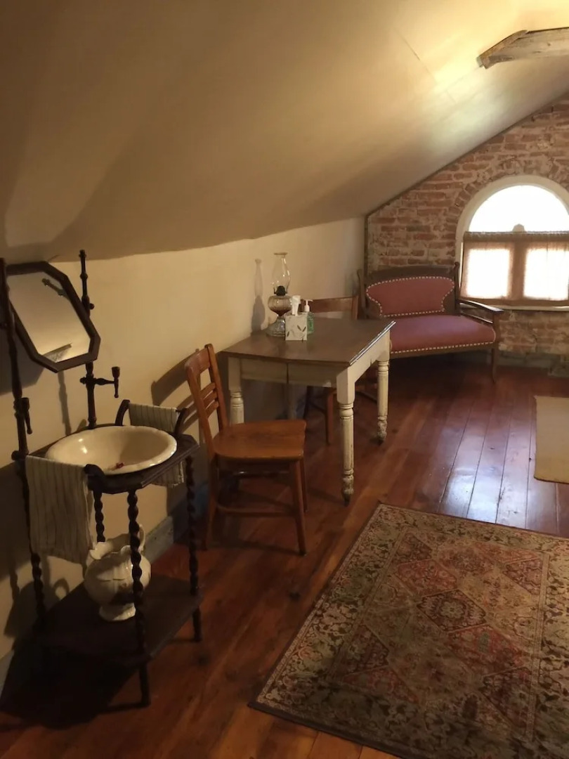 Willard Richards Inn