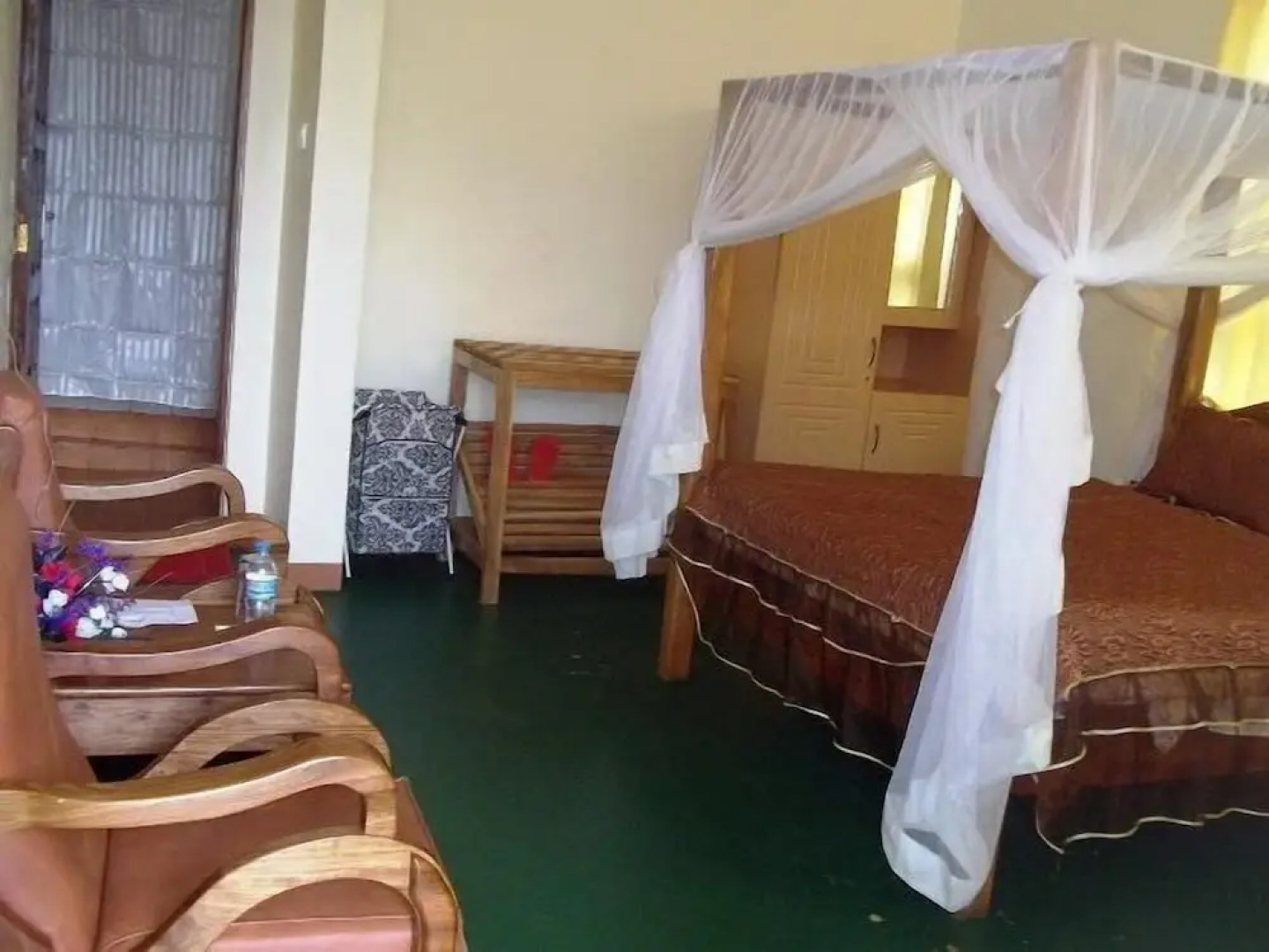 Flamingo Safari Lodge