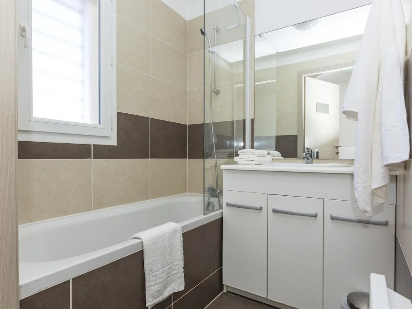 Sea-View summer-decorated holiday home in Northern Corsica