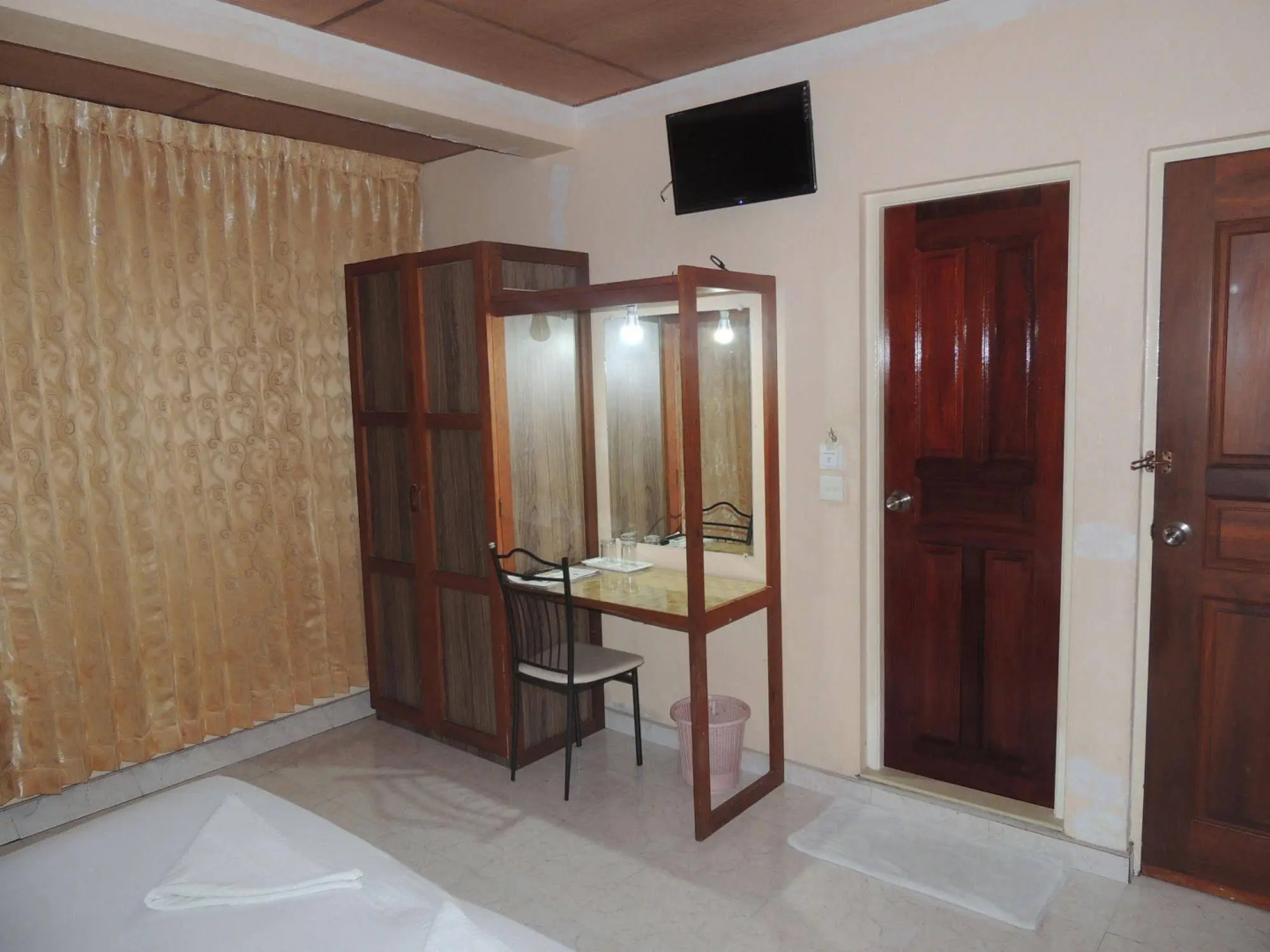 Отель Off Day Inn