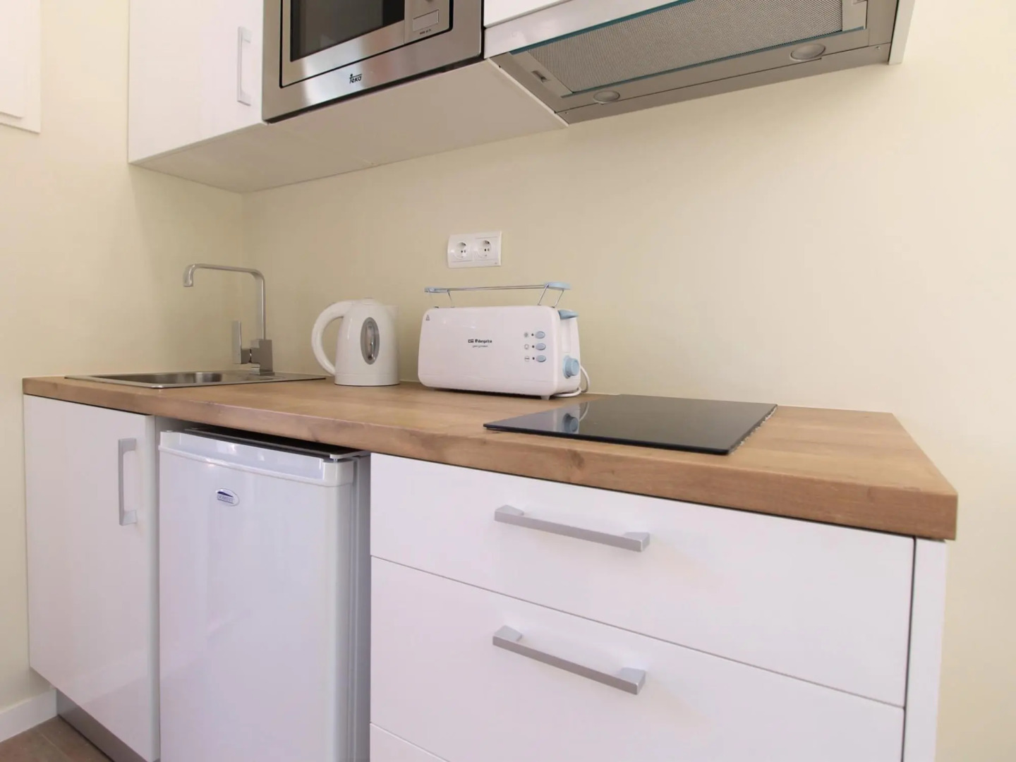 Beach Apartment III Petit Bijou