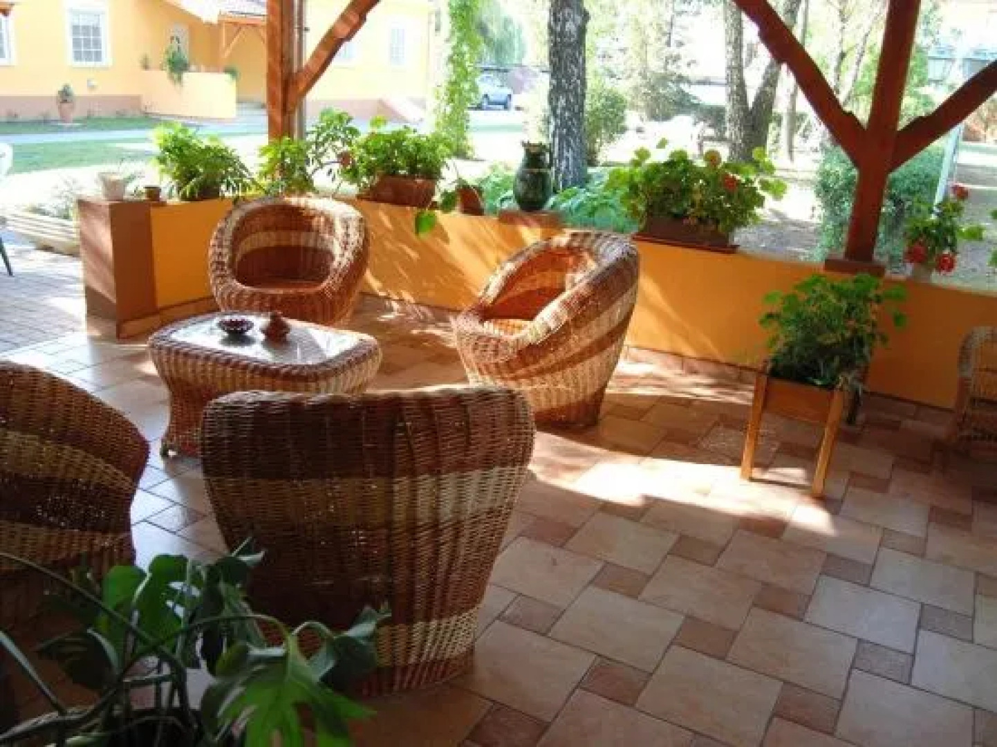 Platán Szálláshely