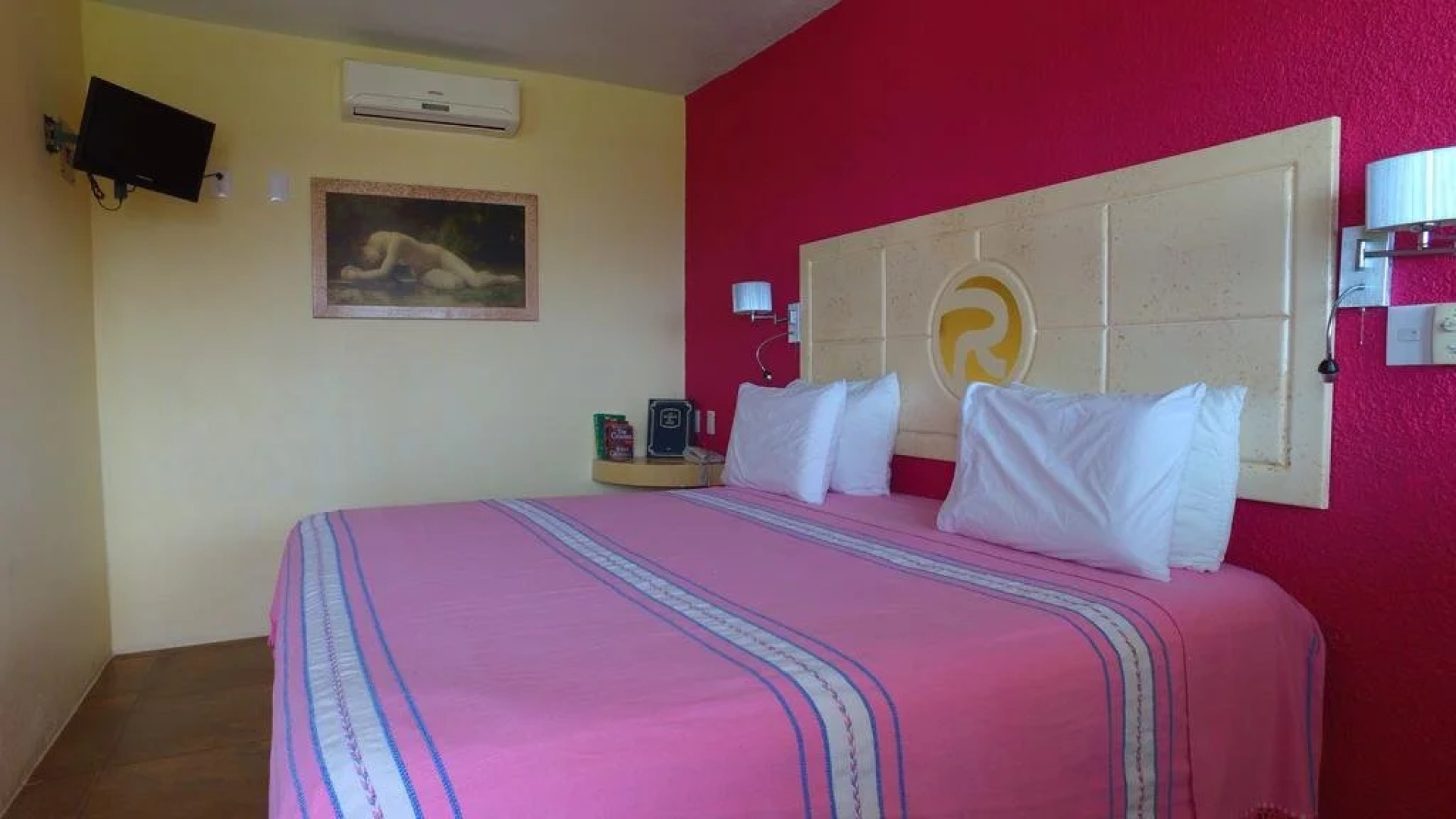 Hotel La Roca Natural