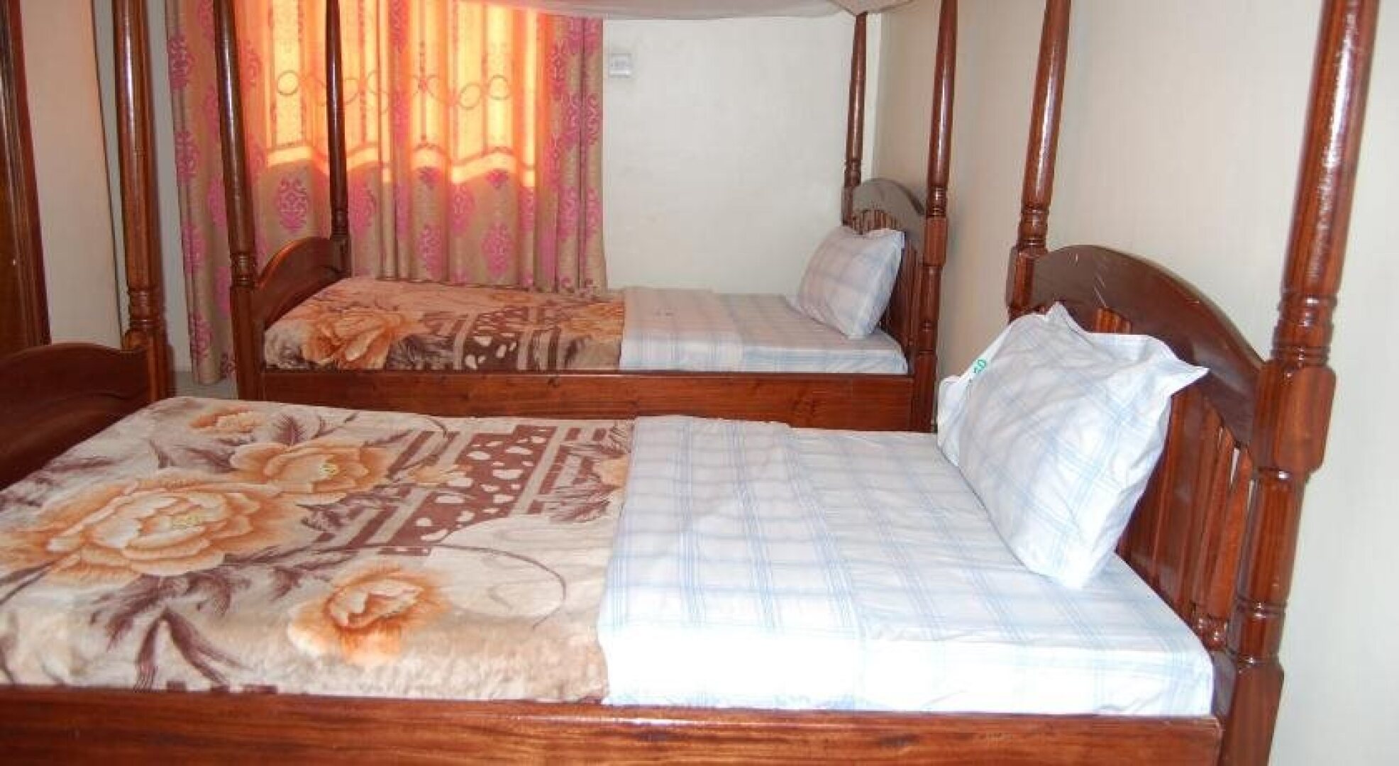 Uhuru 50 Hotel Kasese