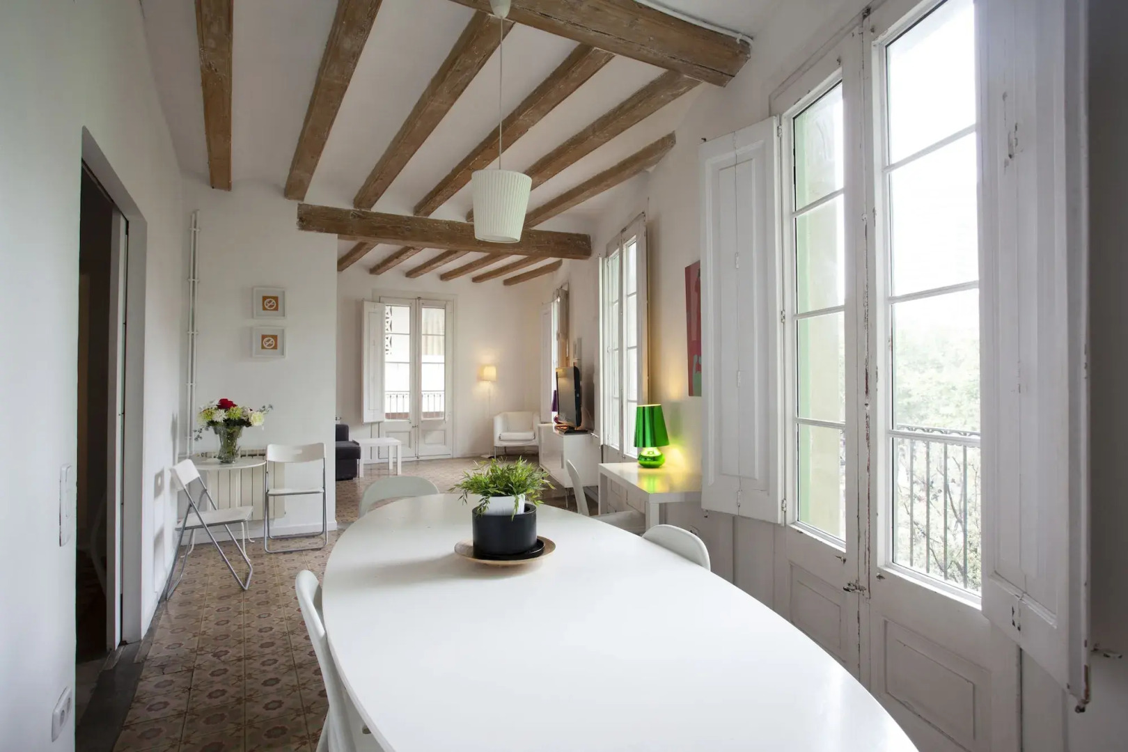 Las Ramblas Pasaje Bacardi Apartments