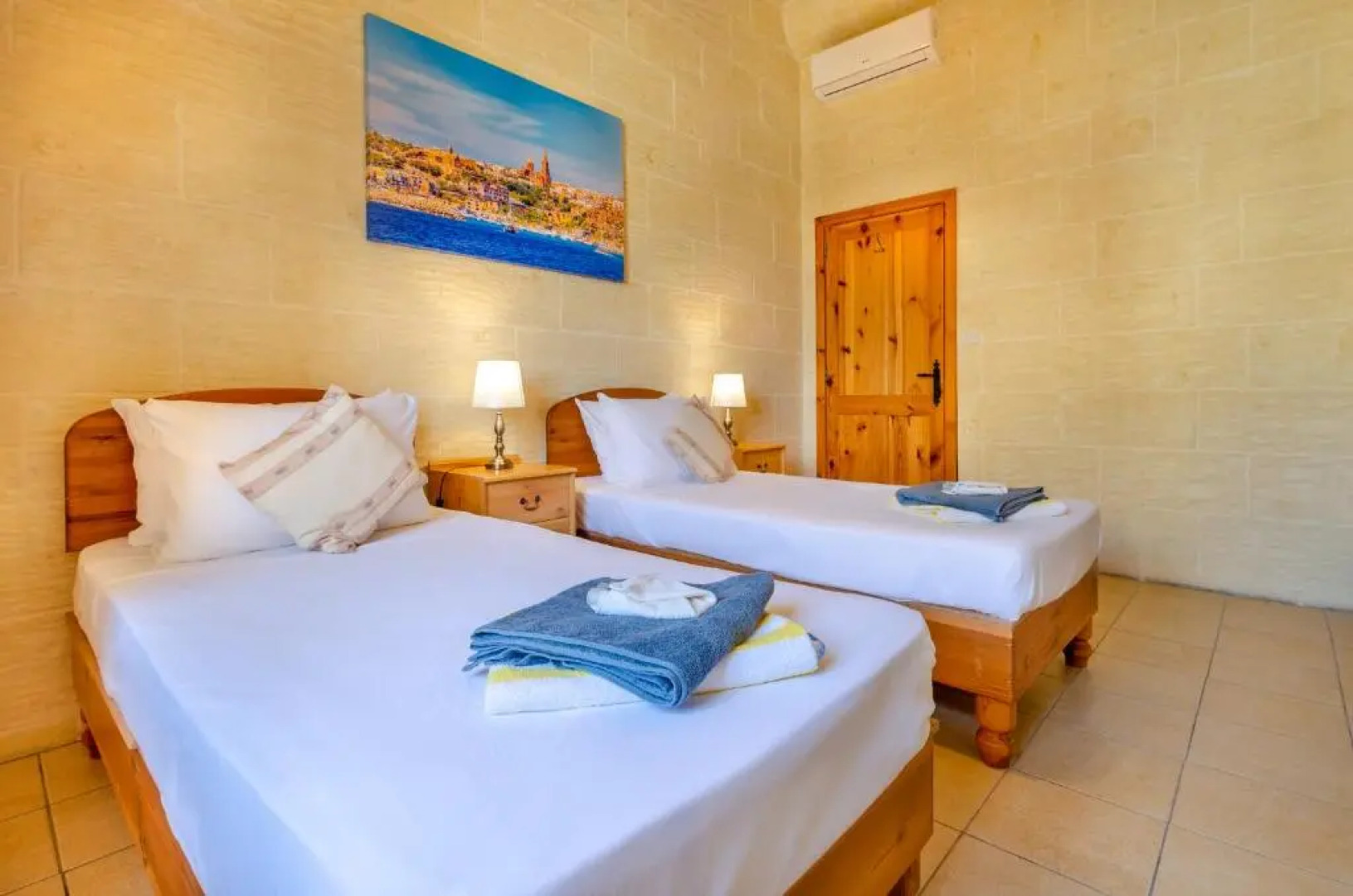 The Grand Authentic House with Private Pool