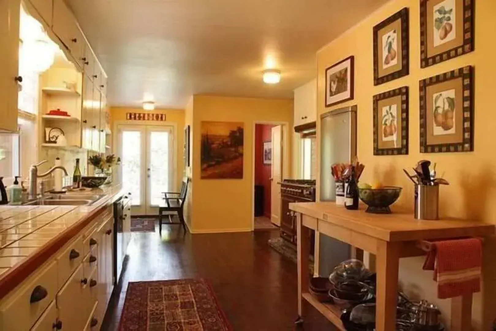 Dancing Fish Farm LLC