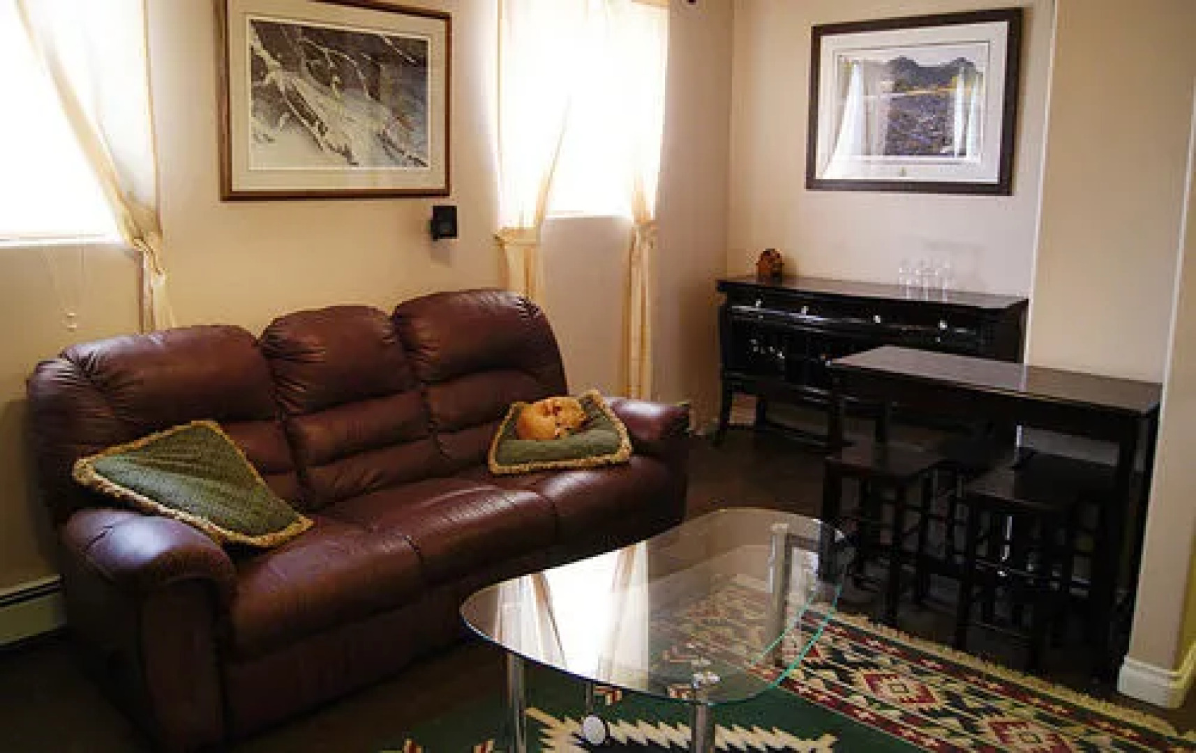 Manor Hostel B&B & Hotel