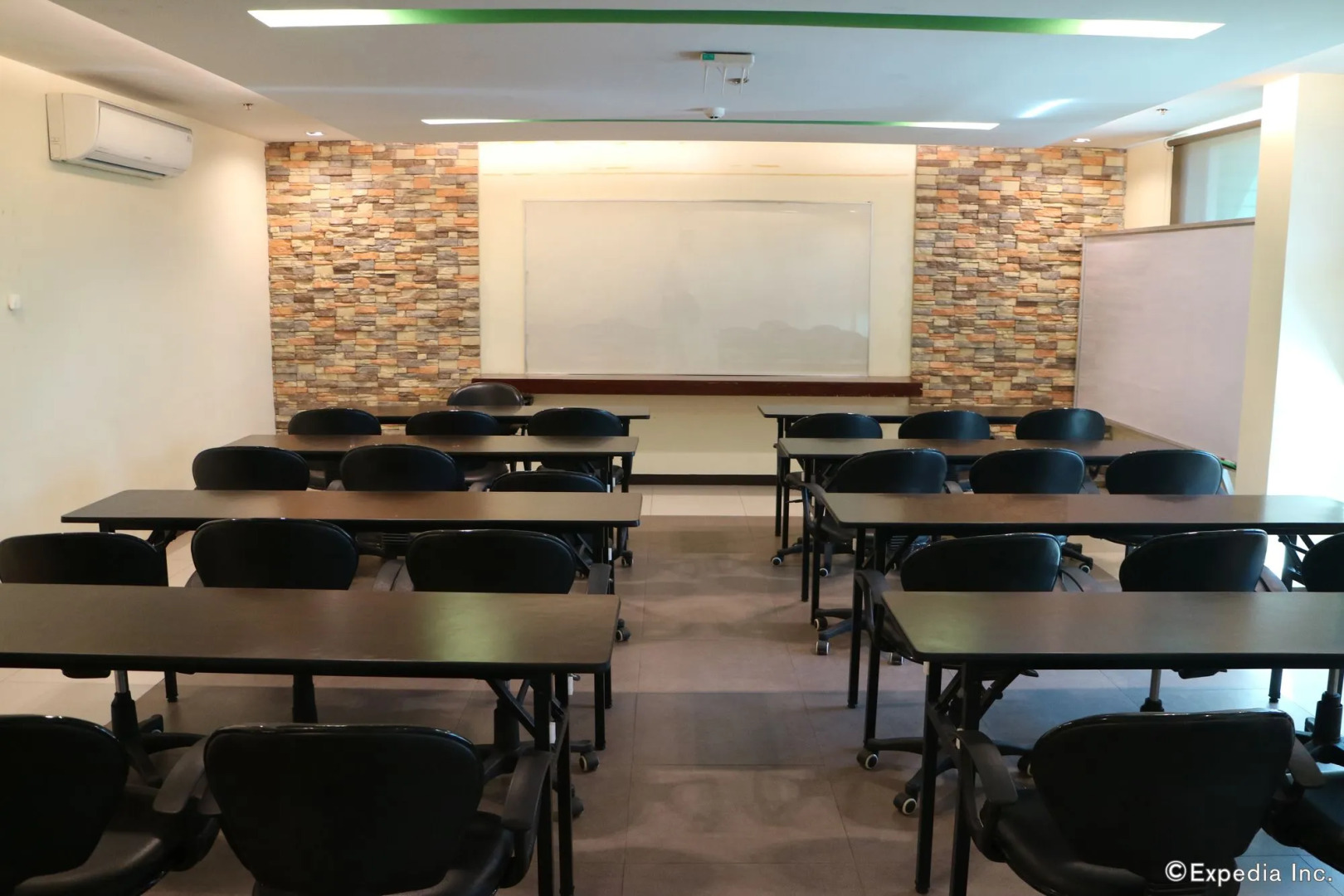 Go Hotels Plus Bacolod Newly Renovated