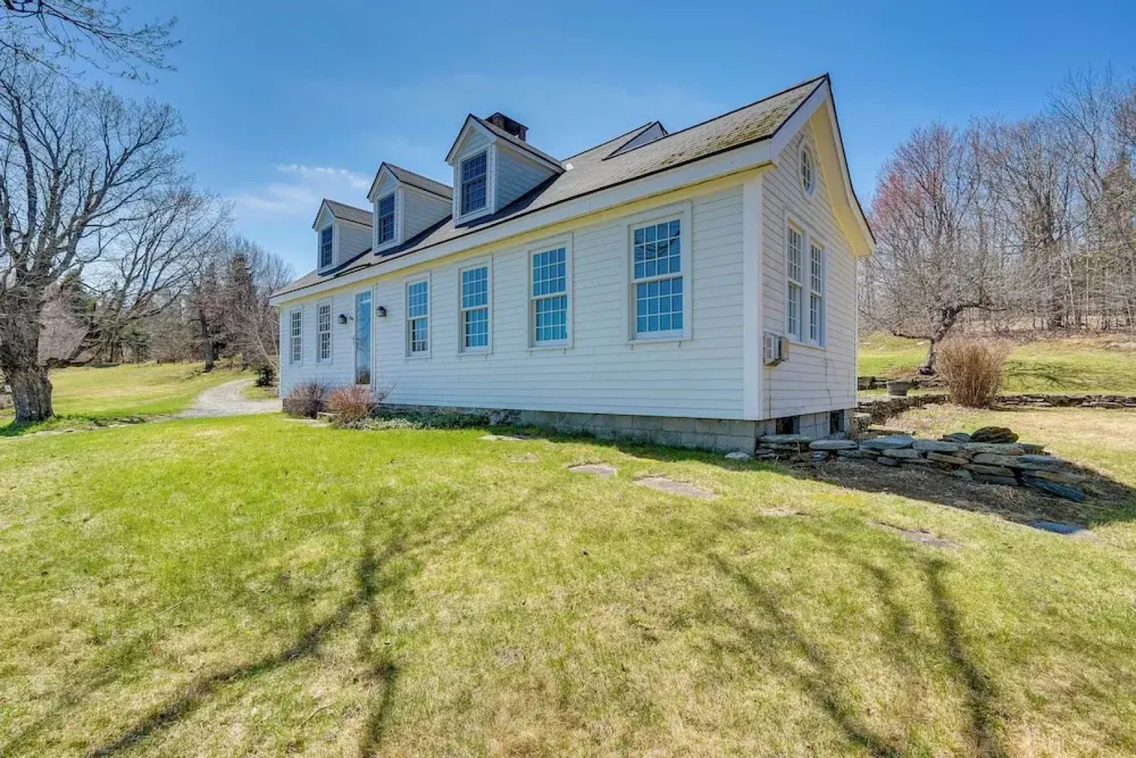 Marlboro Escape: 9 Mi to Mount Snow Resort!