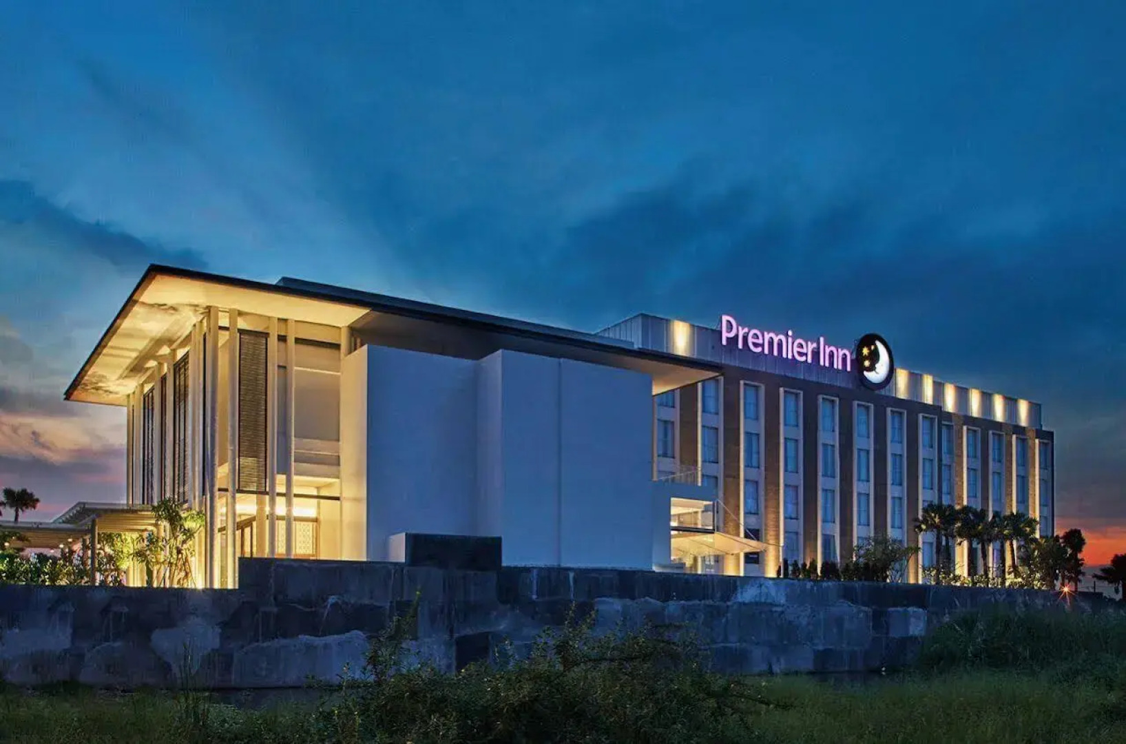 Premier Place Surabaya Airport