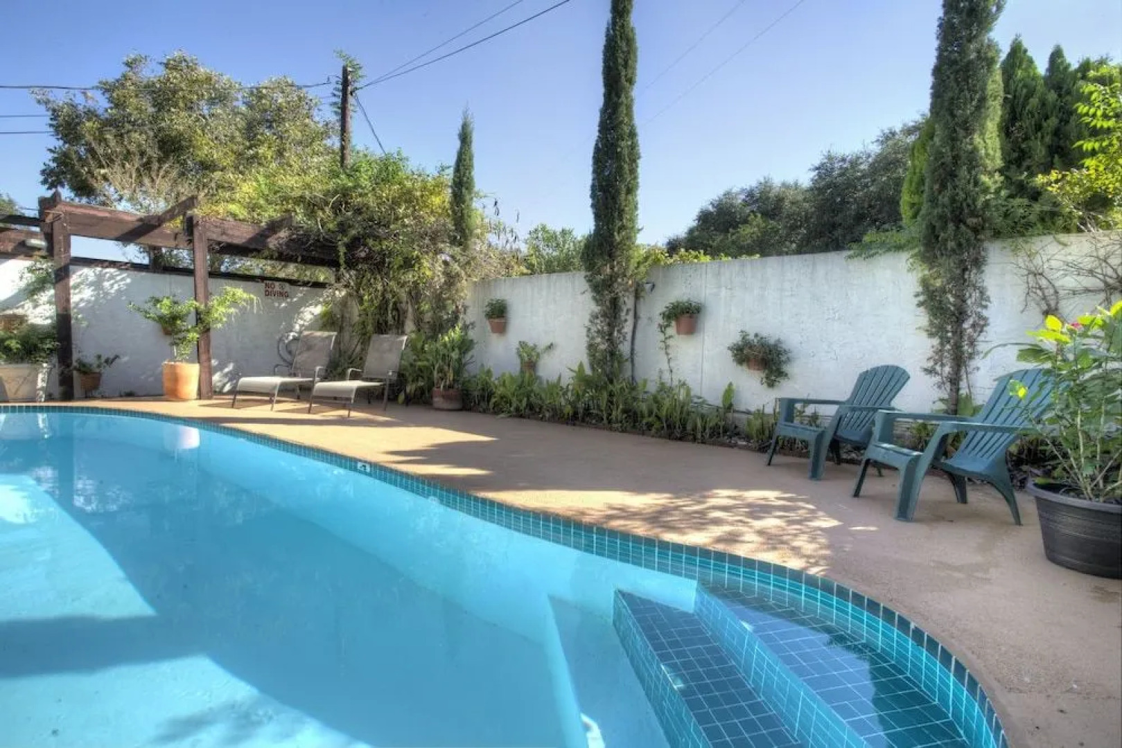 The Lakehouse Bed & Breakfast