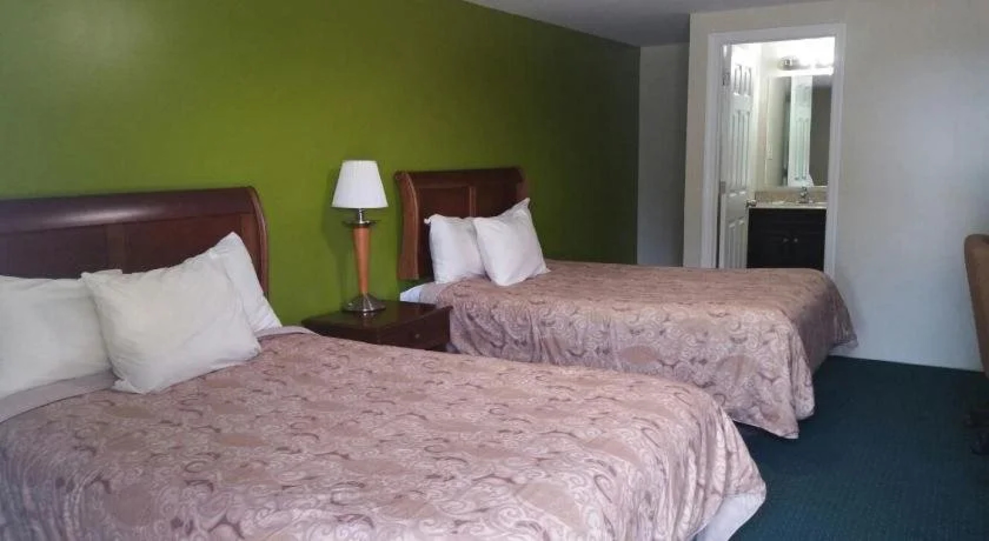 Slumberland Motel Mount Holly